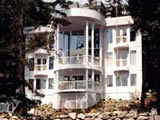 The Whitehouse on Long Lake Bed and Breakfast