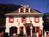 Totem Motel